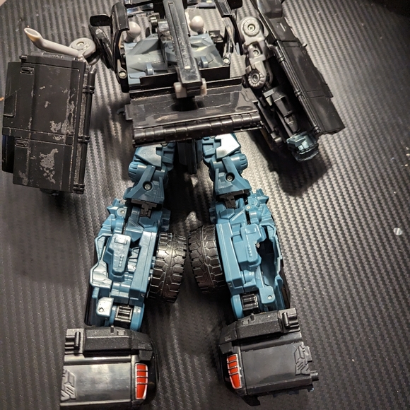 Transformers Dark of the moon Ironhide Autobot - Picture 3 of 3
